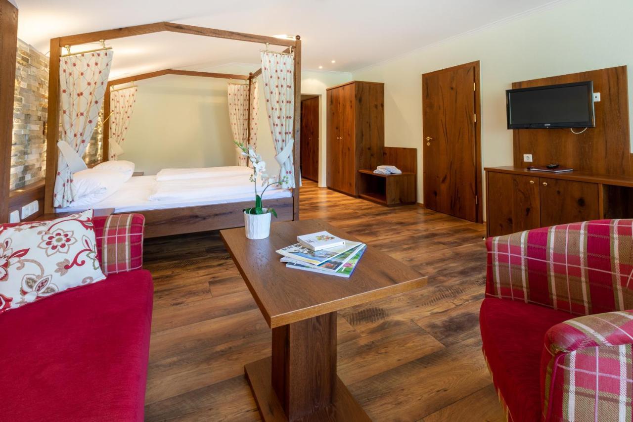 Sackmann Wanderhotel Байрсброн Экстерьер фото