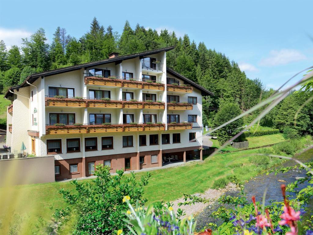 Sackmann Wanderhotel Байрсброн Экстерьер фото